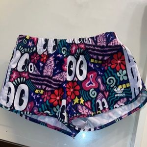 ADIDAS COLORFUL PRINT SHORTS Hattie Stewart 3 stripes SMALL